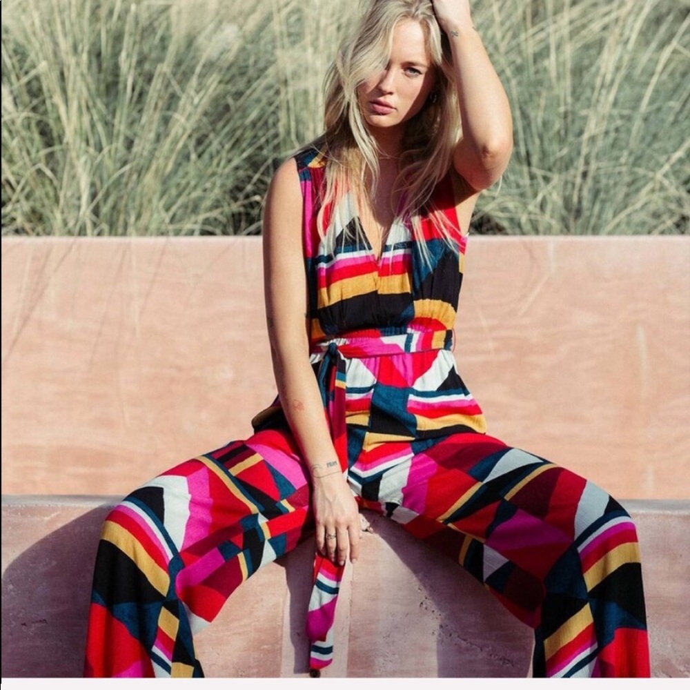 🌴🌼BILLABONG- SEEING TRICKS JUMPSUIT 🌼🌴 - Picture 3 of 8
